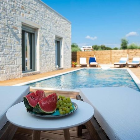 Villa Vera - With Private Heated Pool & Jacuzzi Pangalochori Eksteriør billede