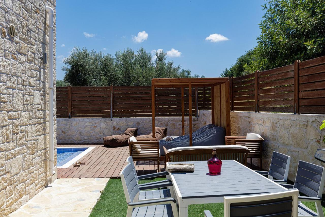 Villa Vera - With Private Heated Pool & Jacuzzi Pangalochori Eksteriør billede