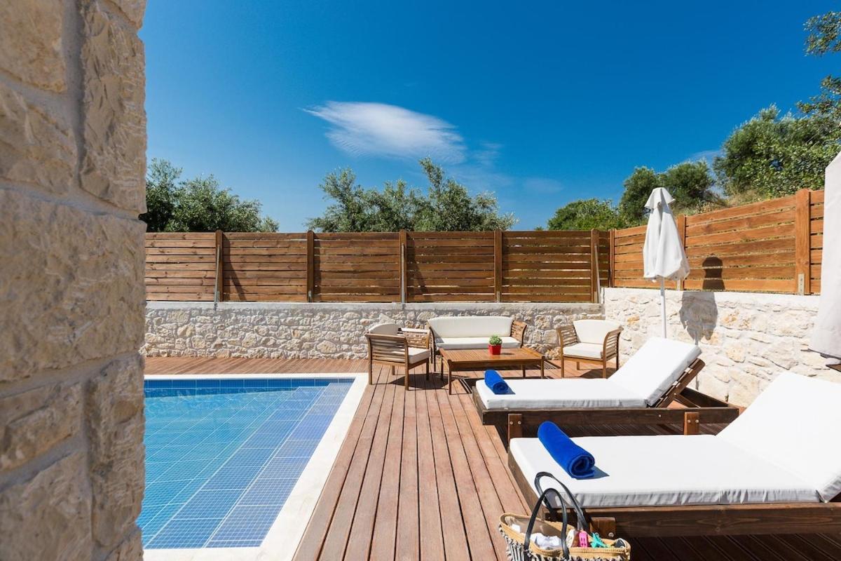 Villa Vera - With Private Heated Pool & Jacuzzi Pangalochori Eksteriør billede