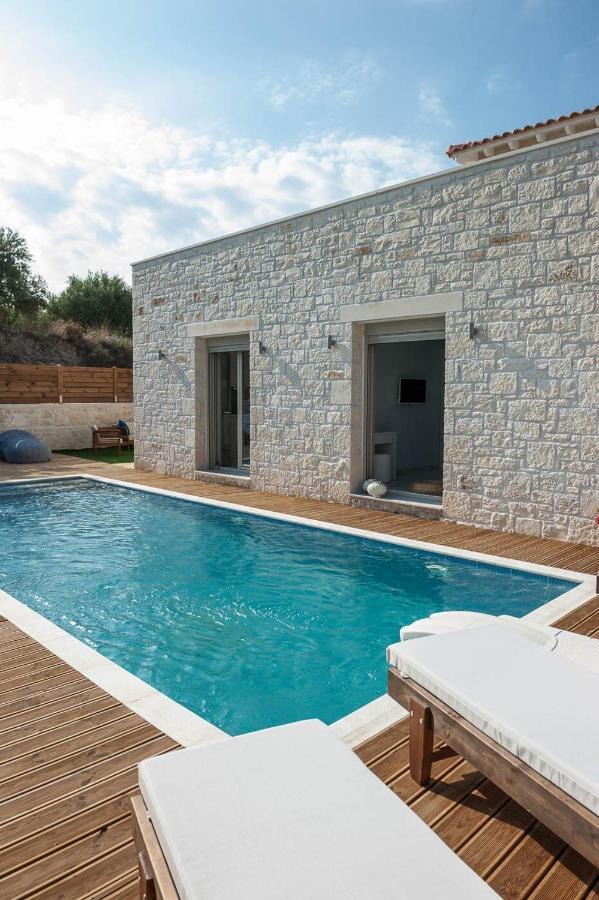 Villa Vera - With Private Heated Pool & Jacuzzi Pangalochori Eksteriør billede